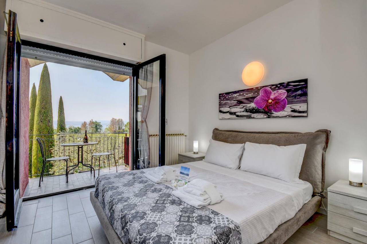 Holiday Sirmione Apartments المظهر الخارجي الصورة